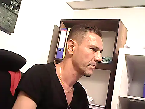 mastercharisma35 webcam