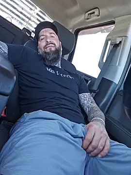 Beardedtattood webcam