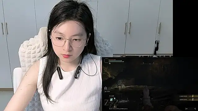 Erya-369 live cam on StripChat
