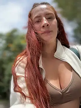 samyra_biker12 - Samyra_Biker12's free webcam - UK Sex Cams