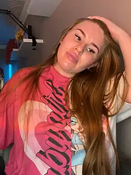 RedFoxQueen webcam