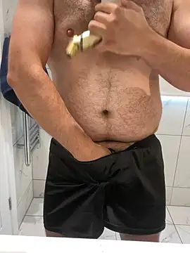 CloudyMuscleBeefy webcam