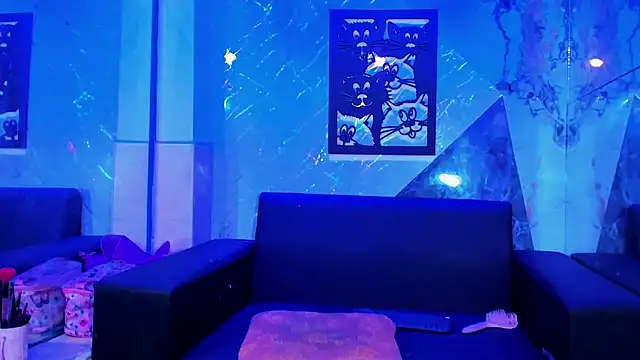 gaby_queeen (G young) - finger in ass