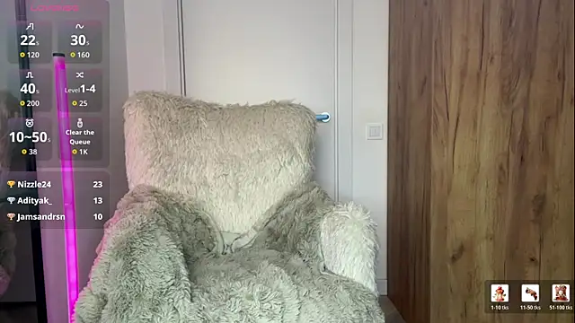 LucyWillow webcam