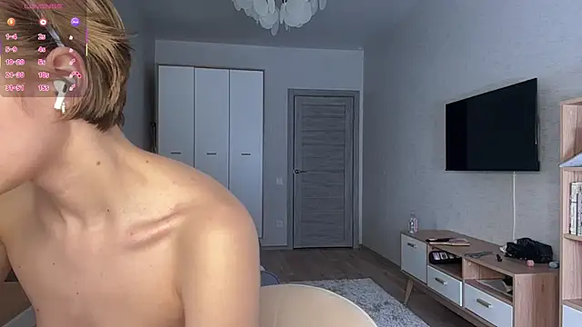 LinaFlamie webcam
