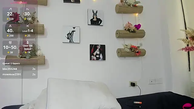 kyledoom_ (F milf) - show tits