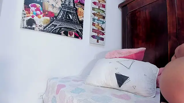 Arianaa_w webcam