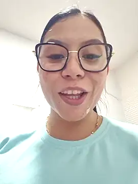 susana_castle (F young) - Fuck me quickly (bathroom)