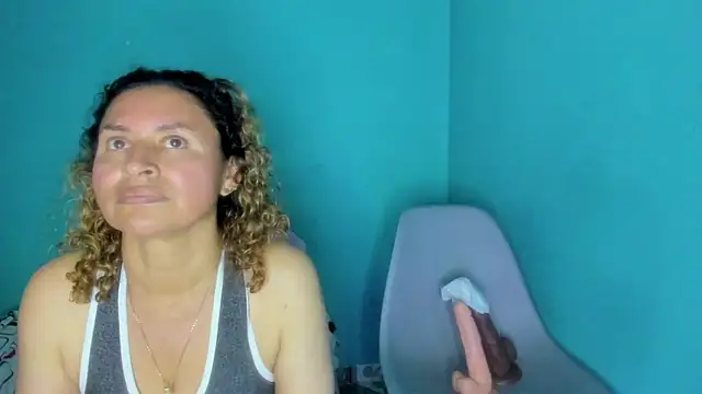 SheraHadee webcam