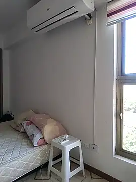 Alison_fitness webcam