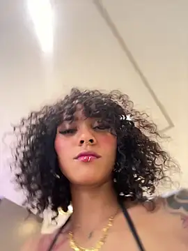 LizStorm_ webcam