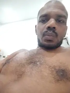 Daddyishere_19 webcam