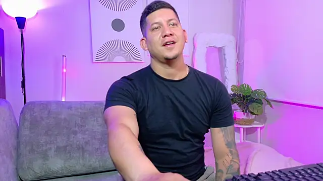 _robertobaggioo webcam