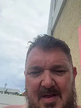 TatooedBear webcam