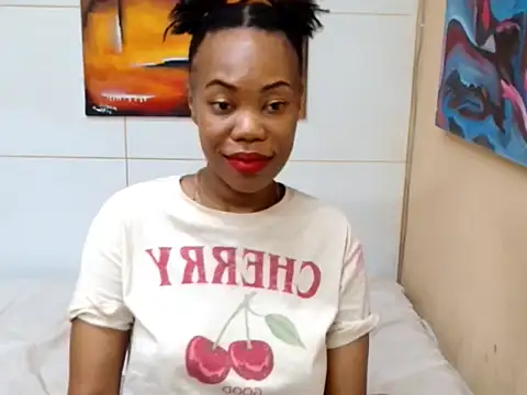 WildLittleKittyxoxo webcam