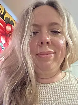 Irina3718 webcam