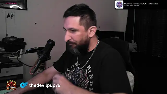 DevilPup75_ webcam