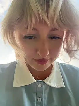 RonnieKiss webcam
