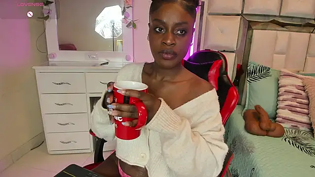 anisha_zambrano webcam