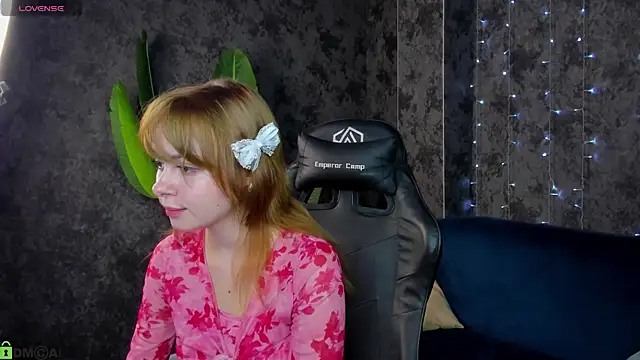Monica_Alvarez webcam