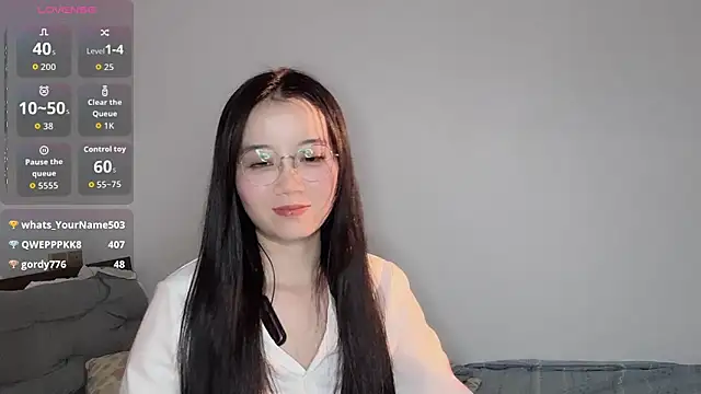 77-Vicky webcam