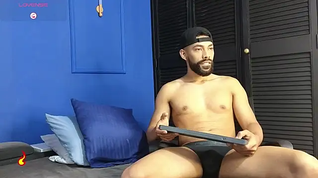 Blade_millerr webcam