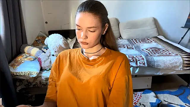 ShonaPitcherello webcam