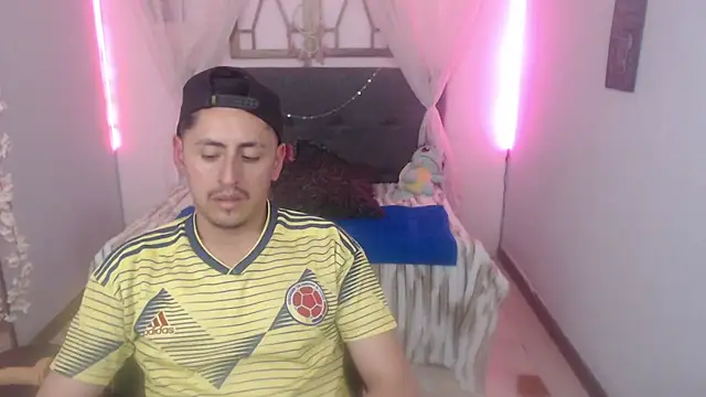 Alexx_levi webcam