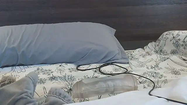 DILFiGuess1 live sex cam