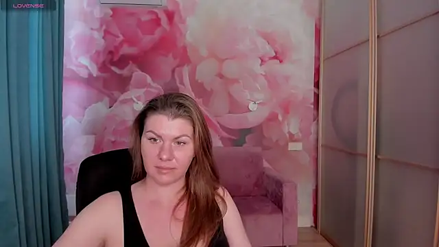 LunaKissesx live cam on StripChat
