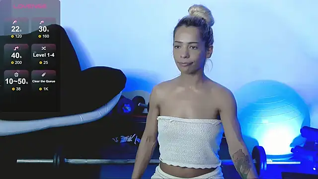 SarahRaynex webcam