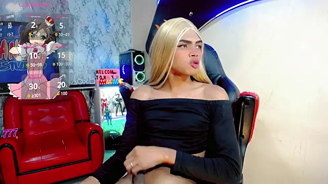 Karol_Vanessa__ live cam on StripChat
