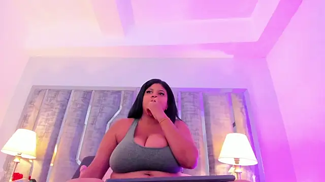 ciara_benet (F milf) - Hugs your cock😈