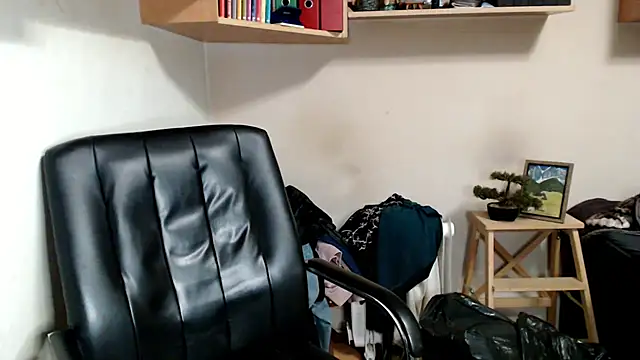 katemodel webcam