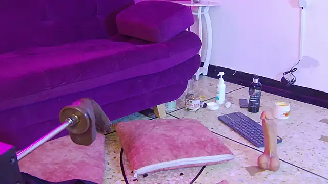 daliana_gounbolt's live room
