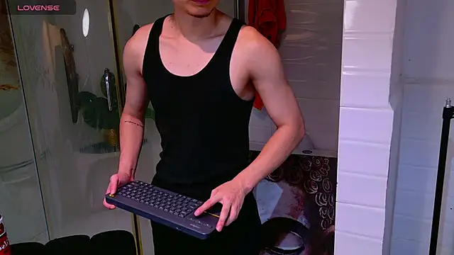enzo_steel - Enzo_steel's free webcam - UK Sex Cams