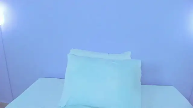 luna_blazze_ webcam