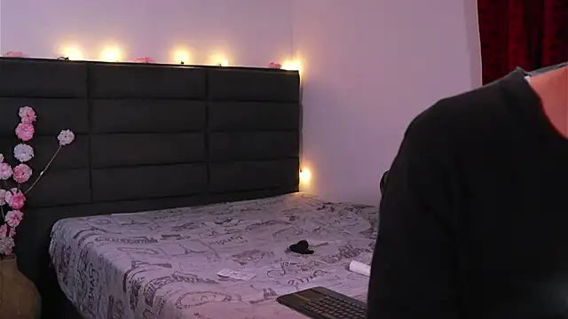 kathieandpovcock1 webcam