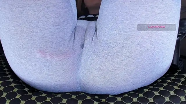 cameltoe_squirt_inpants - Cameltoe_squirt_inPants's free webcam - UK Sex Cams