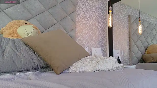 Sasha_Sin webcam
