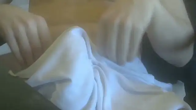 CuteMuscledHung webcam