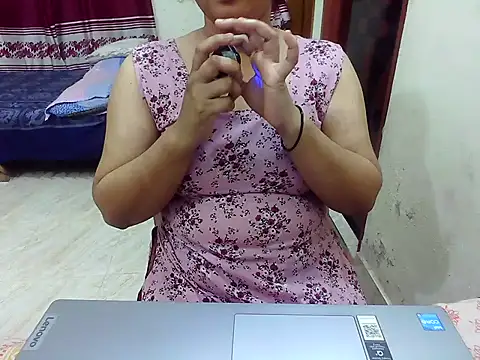 LovelyRose69 webcam