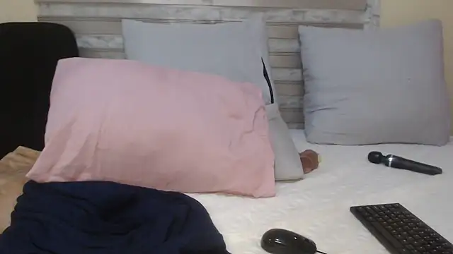 Foxybrownxx1 webcam
