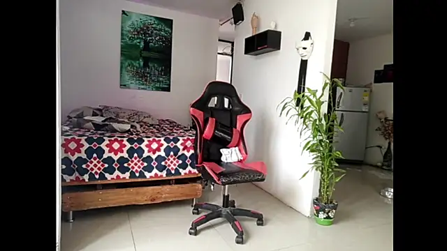 Adam_Valenciia webcam