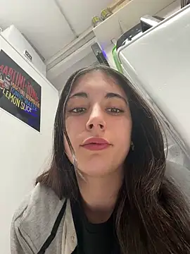 sexymelli18 webcam