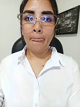 MAYE__13 webcam