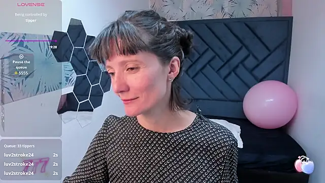 valery_more__ - Valery_More__'s free webcam - UK Sex Cams