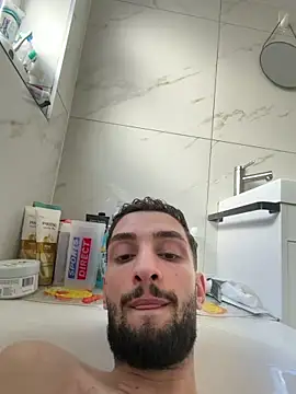 Juliann69Ramiro webcam