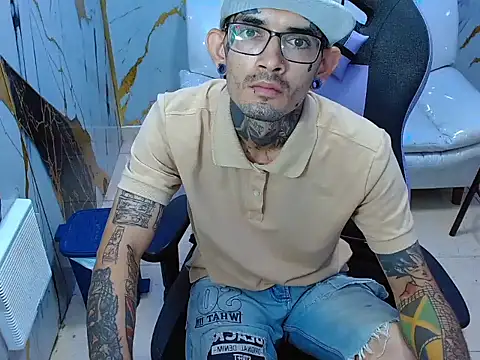 Boy_tatto77 webcam