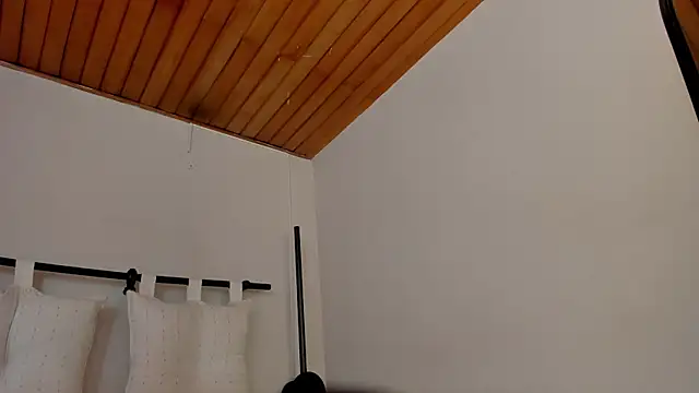 _zoe_3 live cam on StripChat
